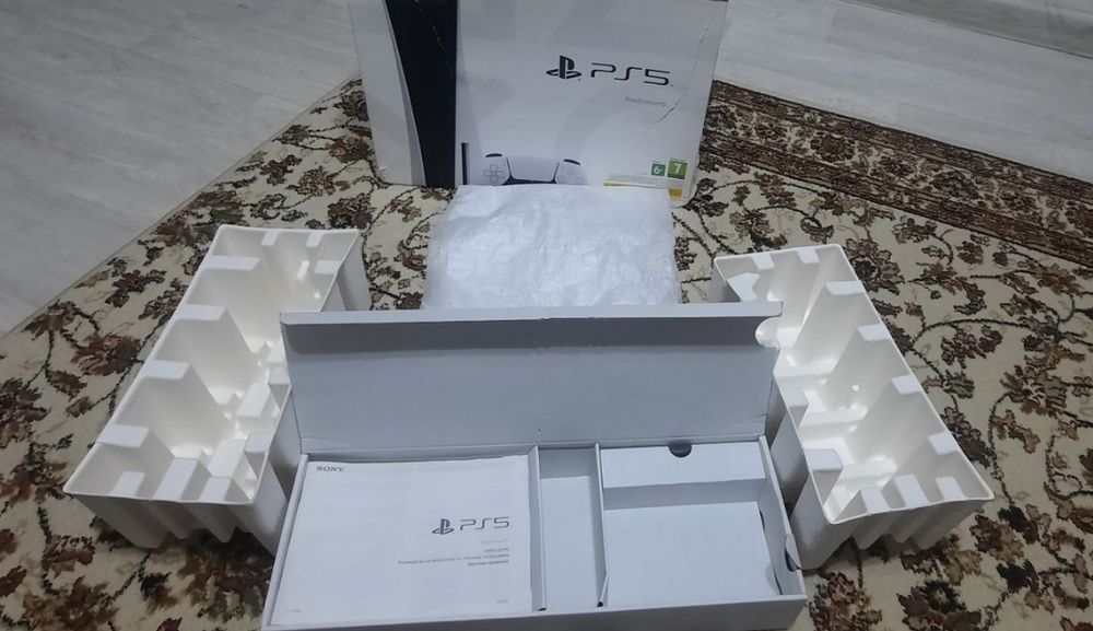 Коробка для PlayStation 5