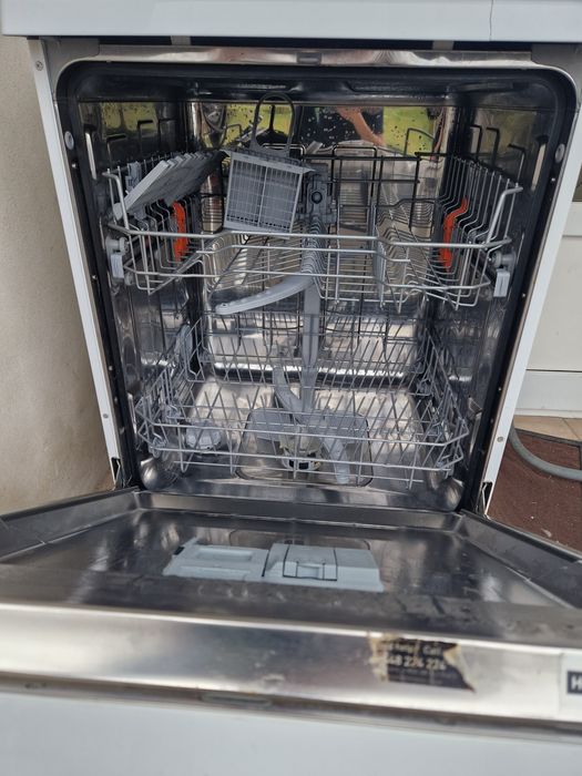 Masina de spălat vase .Lățime 60cm