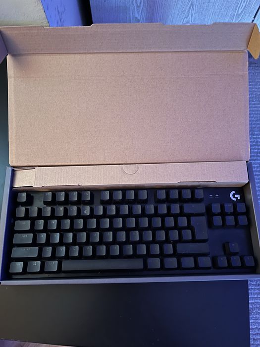 Механична клавиатура Logitech G413 TKL SE