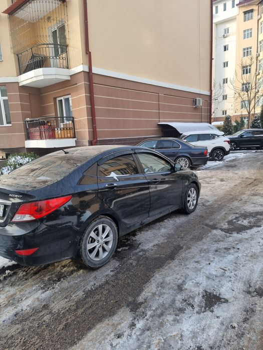 Продаю Hyundai Accent в идеальном состоянии,