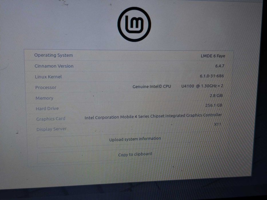Laptop Lenovo IdeaPad U350 Linux Mint лаптоп 13.3" Intel 3GB RAM 250GB