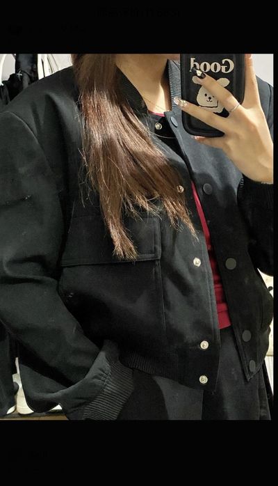 Бомбер черный весна/лето