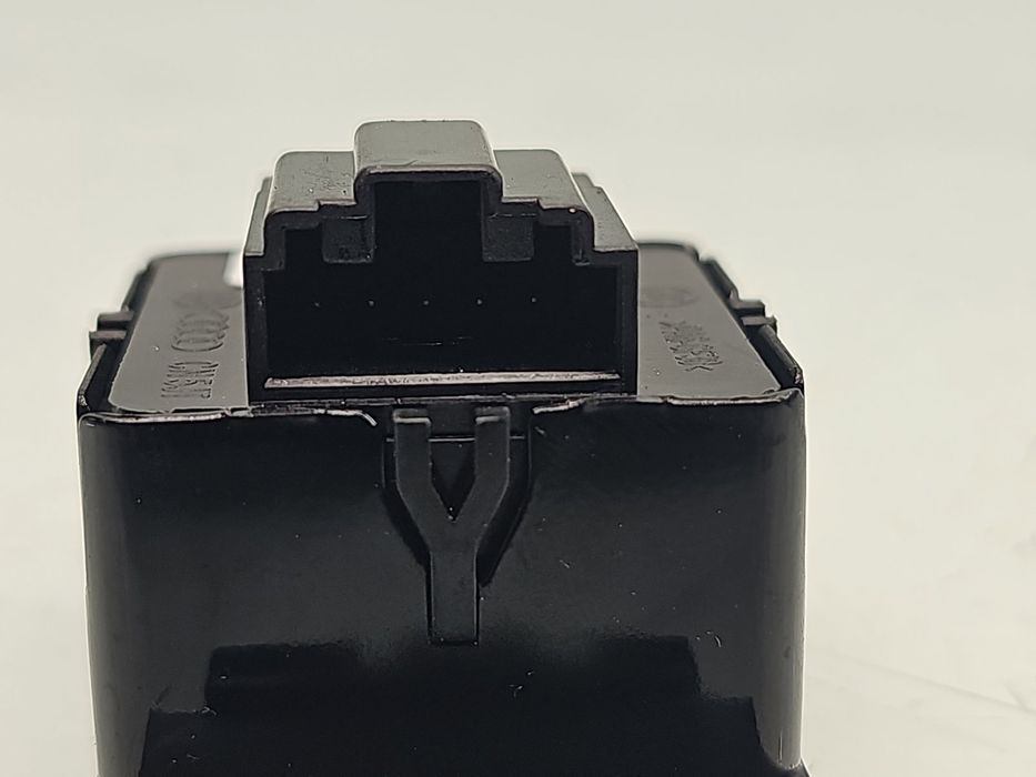 Buton avarii AUDI A6 (4G2, C7) [Fabr 2012-2017] 4G0941509