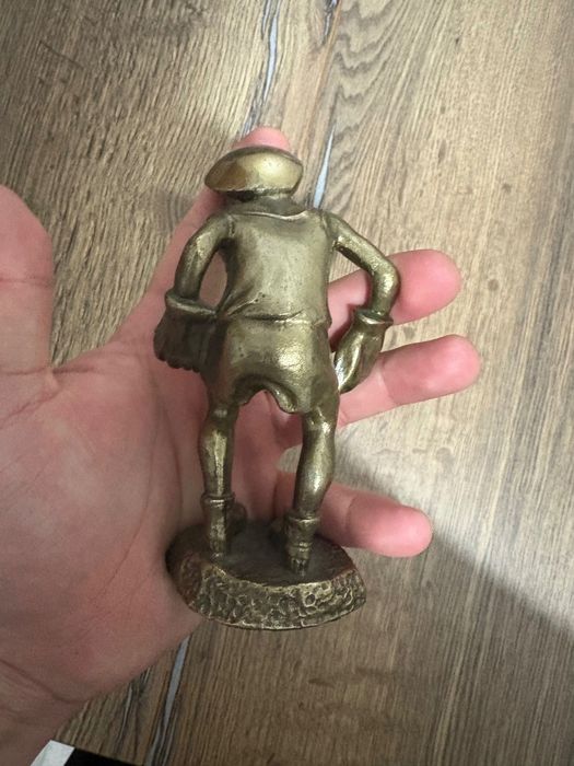 Советская бронзовая статуэтка (475 гр)