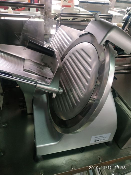 Слайсер автоматический диаметр 32см