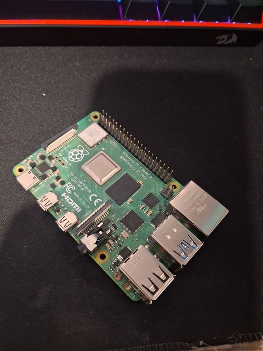 Pachet raspberry pi 4