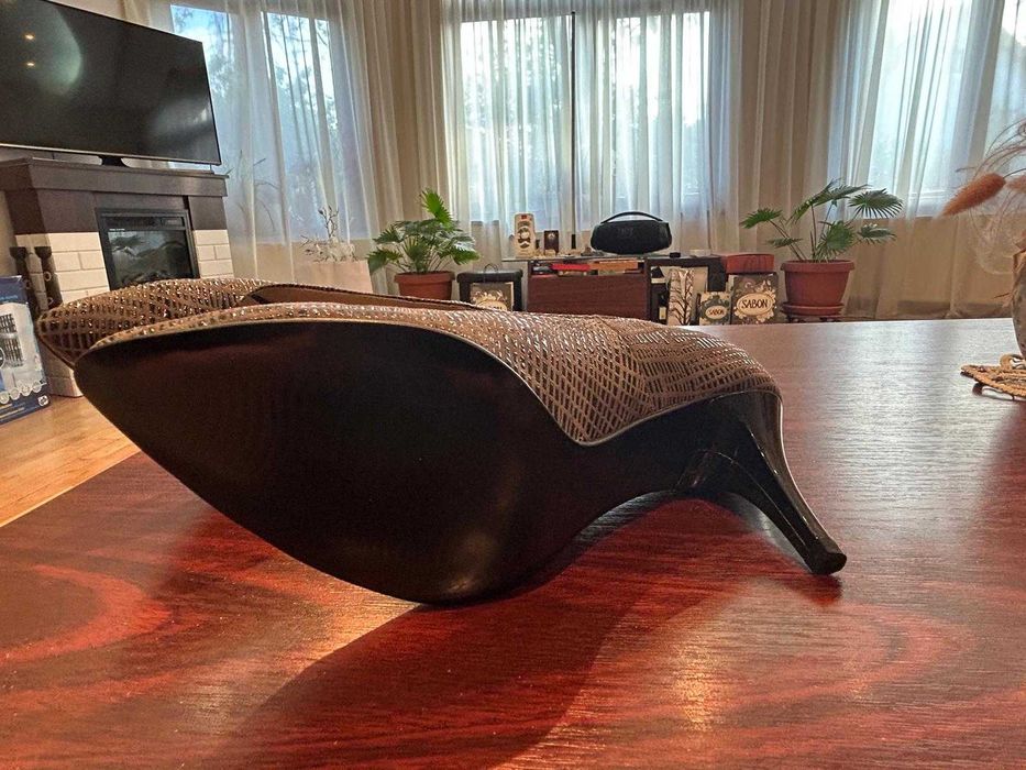 Vand pantofi stiletto piele naturala, noi