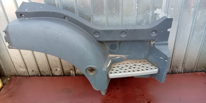 Scara mare  dreapta 81615100964 MAN TGL 7.150 generatia