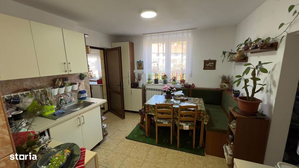 Apartament in casa tip vila