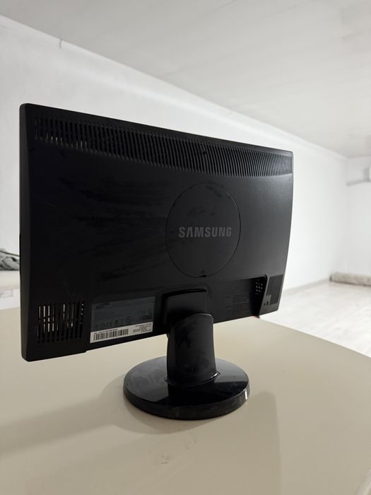 Samsung монитор.
