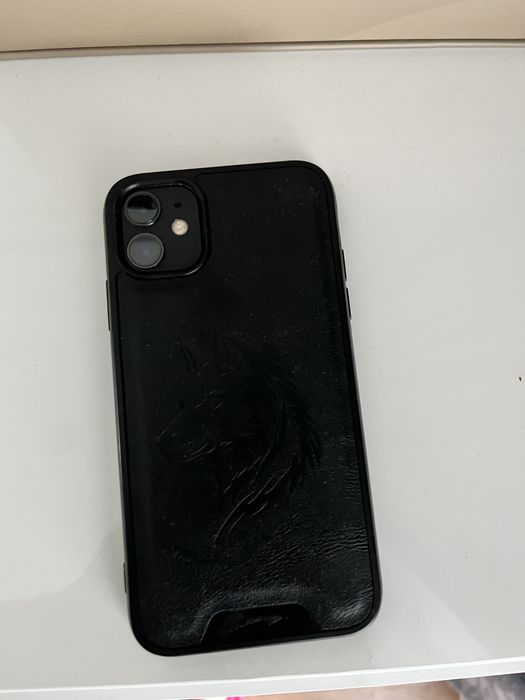 Продам Iphone 11