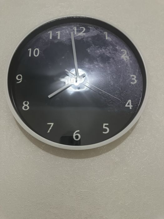 Часы настенные, сағат