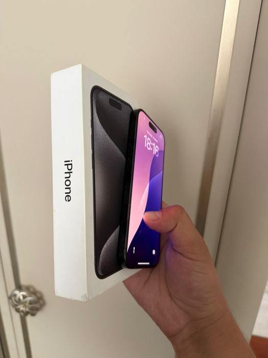 Iphone 15pro черный