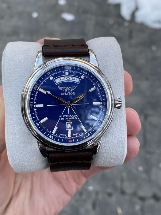 Мужские часы AVIATOR DOUGLAS DAY DATE Automatic