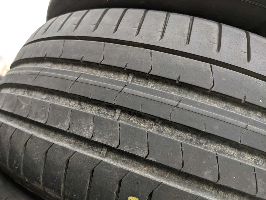 2бр Летни гуми 225 50 18 - Pirelli