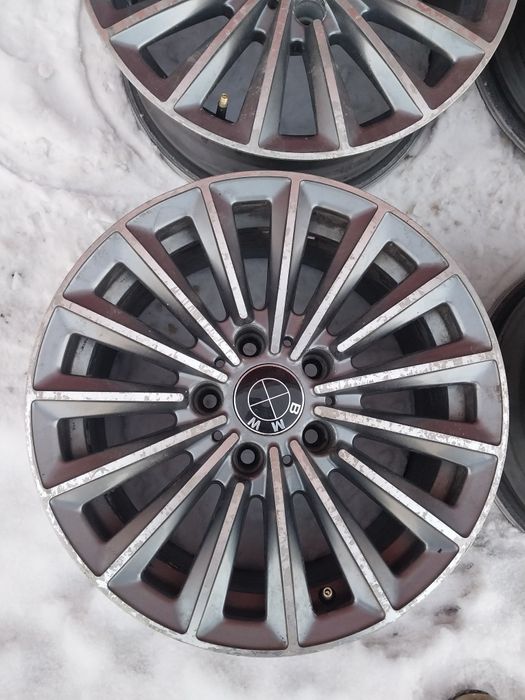 Диски R16 на BMW. Вылет ЕТ20.