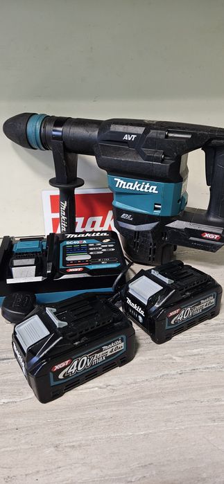 Makita Къртач HM001G 40V.XGT SDS MAX