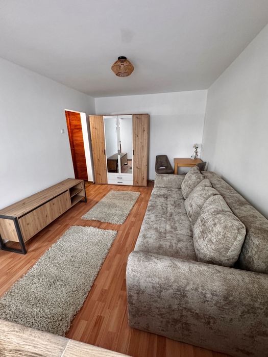 Proprietar inchiriez Garsoniera langa spitalul mare