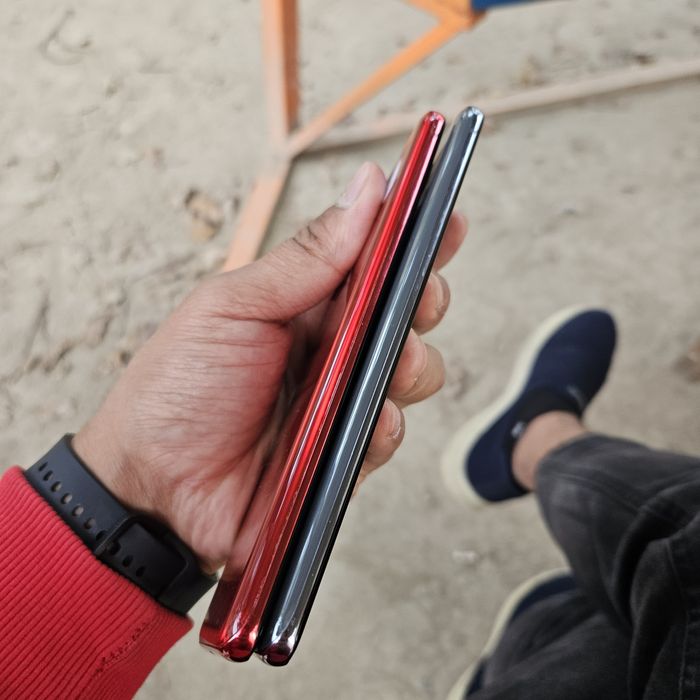 Samsung S20 plus . 5G  12 /256gb