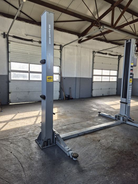 Service Auto cu / fara elevator , Hala , Depozit