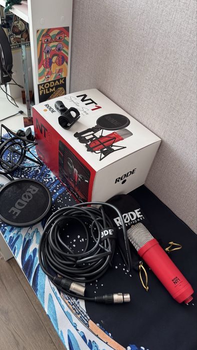 Микрофон RØDE NT1 Signature