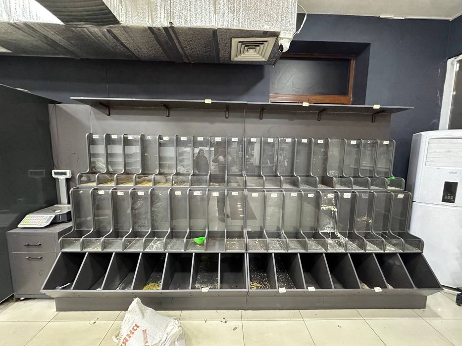 Super market uchun kerakli uskunalar arzon narxlarda sotiladi.