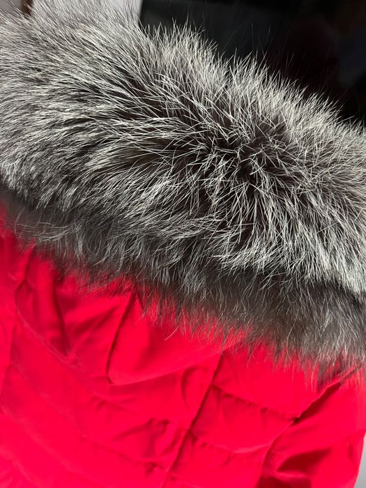 Geaca de iarna cu guler de blana naturala marimea S