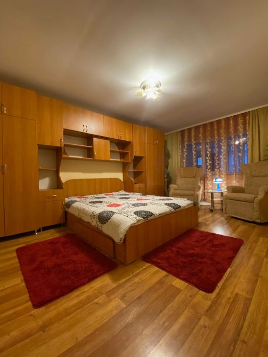 Apartament spatios de inchiriat