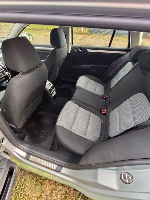 SKODA Superb 2010 — imagine 5