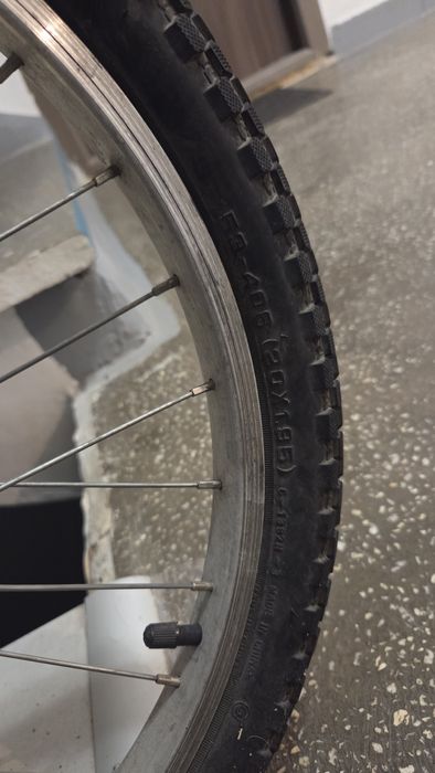 Vând bicicleta btwin