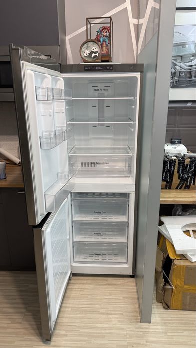 Продам холодильник LG в отличном состоянии