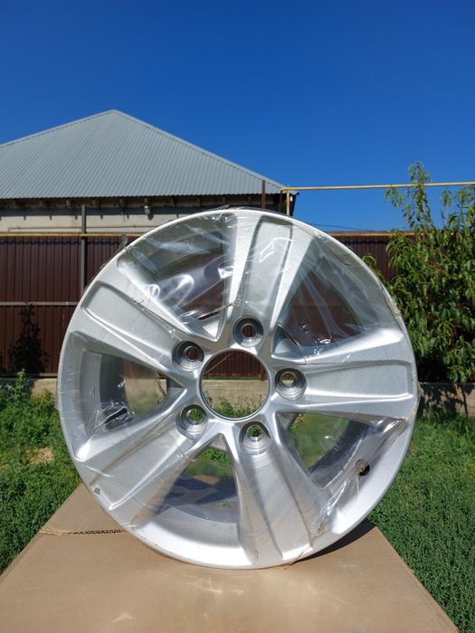 Диски от крузака 200 новые без пробега в пленке оригинал