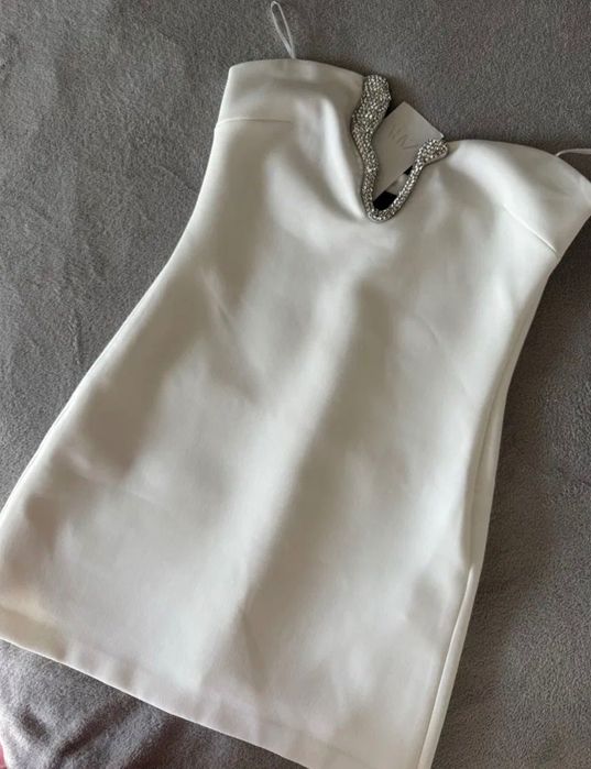 Zara къса  рокля