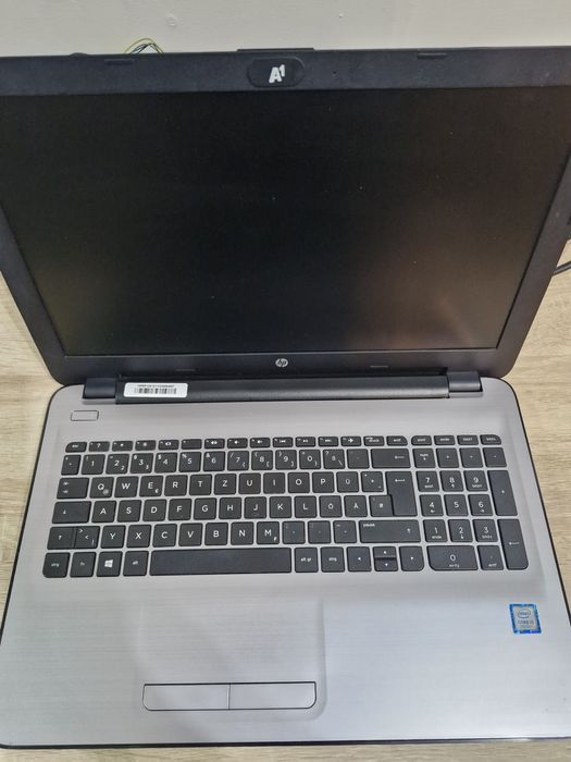 Laptop Hp 250 G5, 8gb ram, ssd256gb, display 15,6 inch