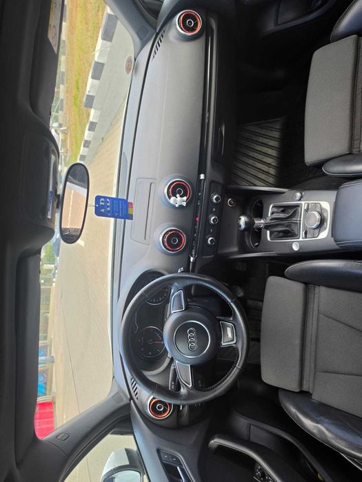 Audi A3 Sedan 1.6 TDI • 2015 • Manual