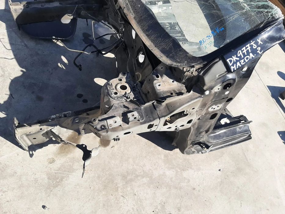 lonjeron cu semi aripa stanga mazda 2 de