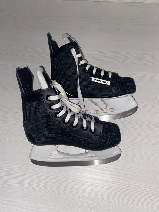 Продам коньки.