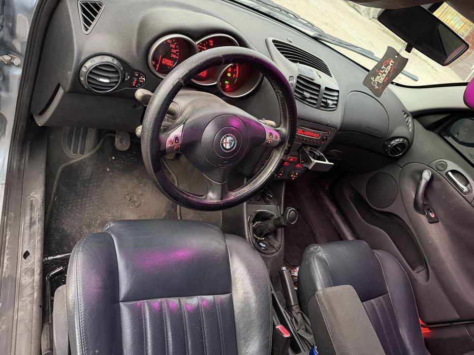 Alfa Romeo 1.6 бензин  На части