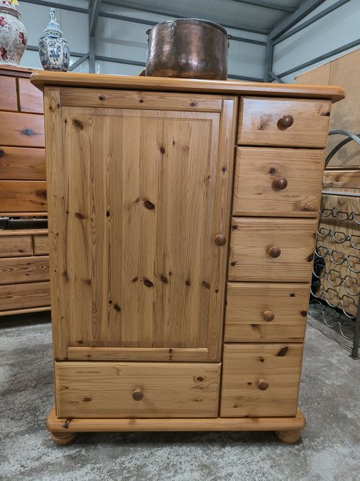 3989 Кухненски шкаф