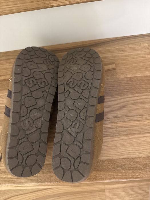 Продам утепленные кроссовки