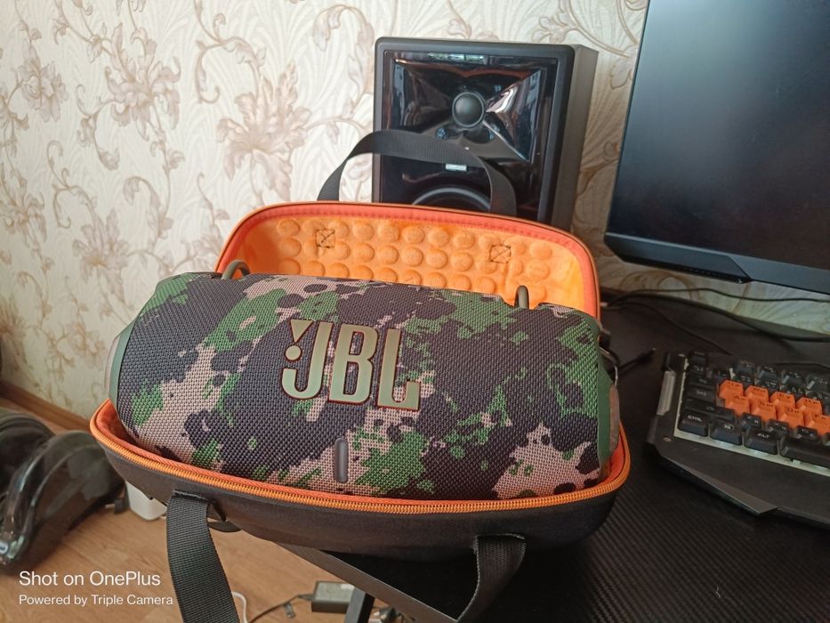 Bluetooth колонка JBL EXTREME 4