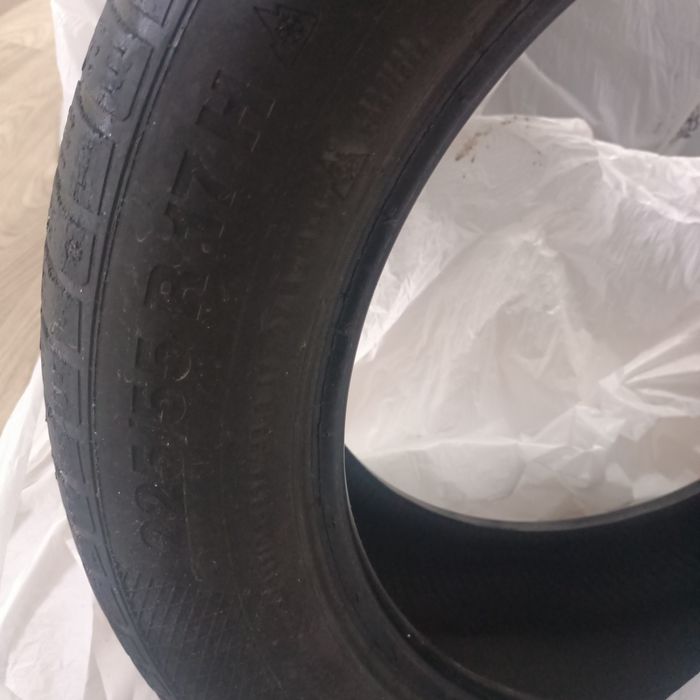 Продам шины всесезонка камри 50