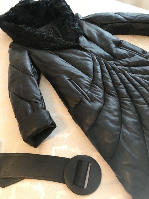 Продам новую кожанкю дубленку