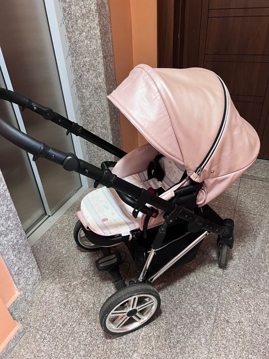 Бебешка количка Adbor