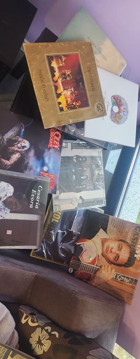 Vand Pick-up AKAI TTA07USB Bluetooth + colecție albume vinil