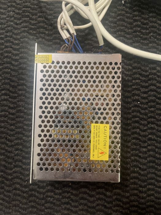 Sursa de alimentare in comutatie Elmark