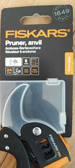 Foarfeca Fiskars P83 noua p 83
24mm soft grip
Foarfeca este noua,fara