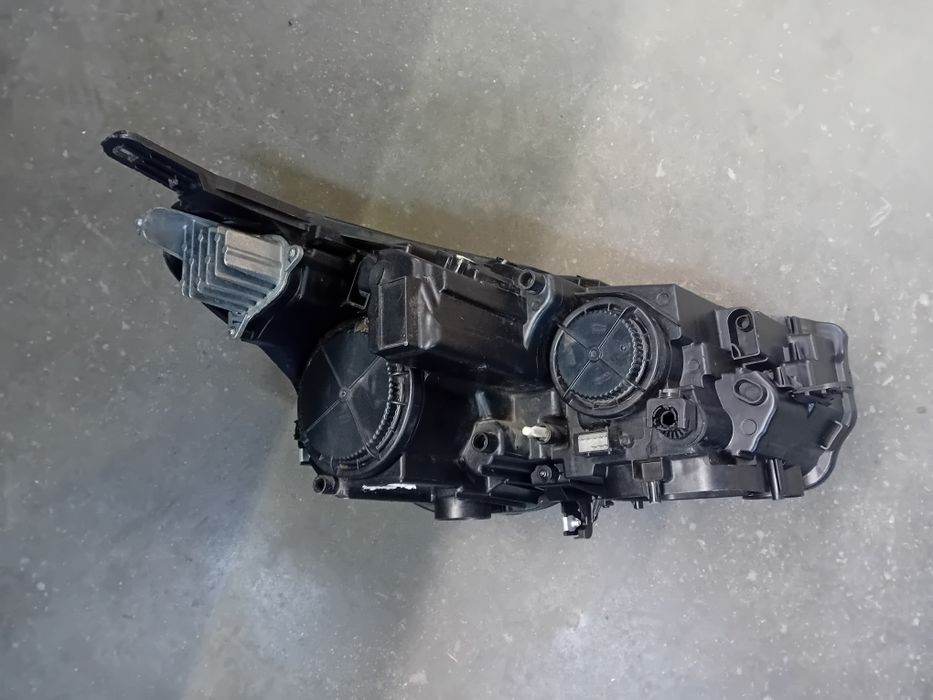 Far stanga Opel Crossland halogen