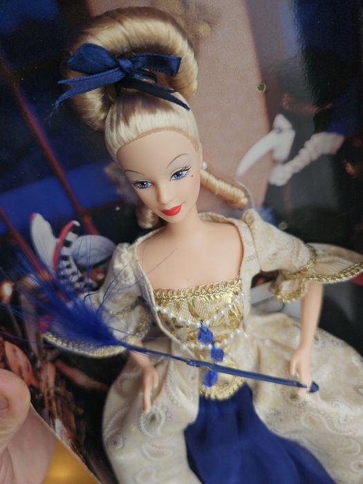 Коллекционная кукла Barbie