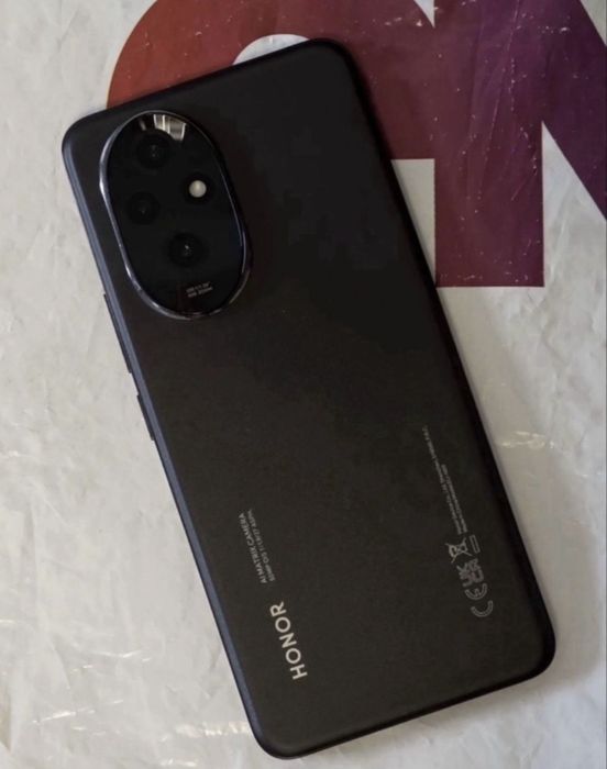 КАТО НОВ 512GB Honor 200 12GB 5G EMAG Гаранция 2026г. Black / Черен